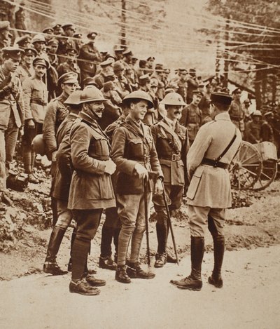 Un groupe international sur le front italien, 1917 : prince de Galles au centre - English Photographer